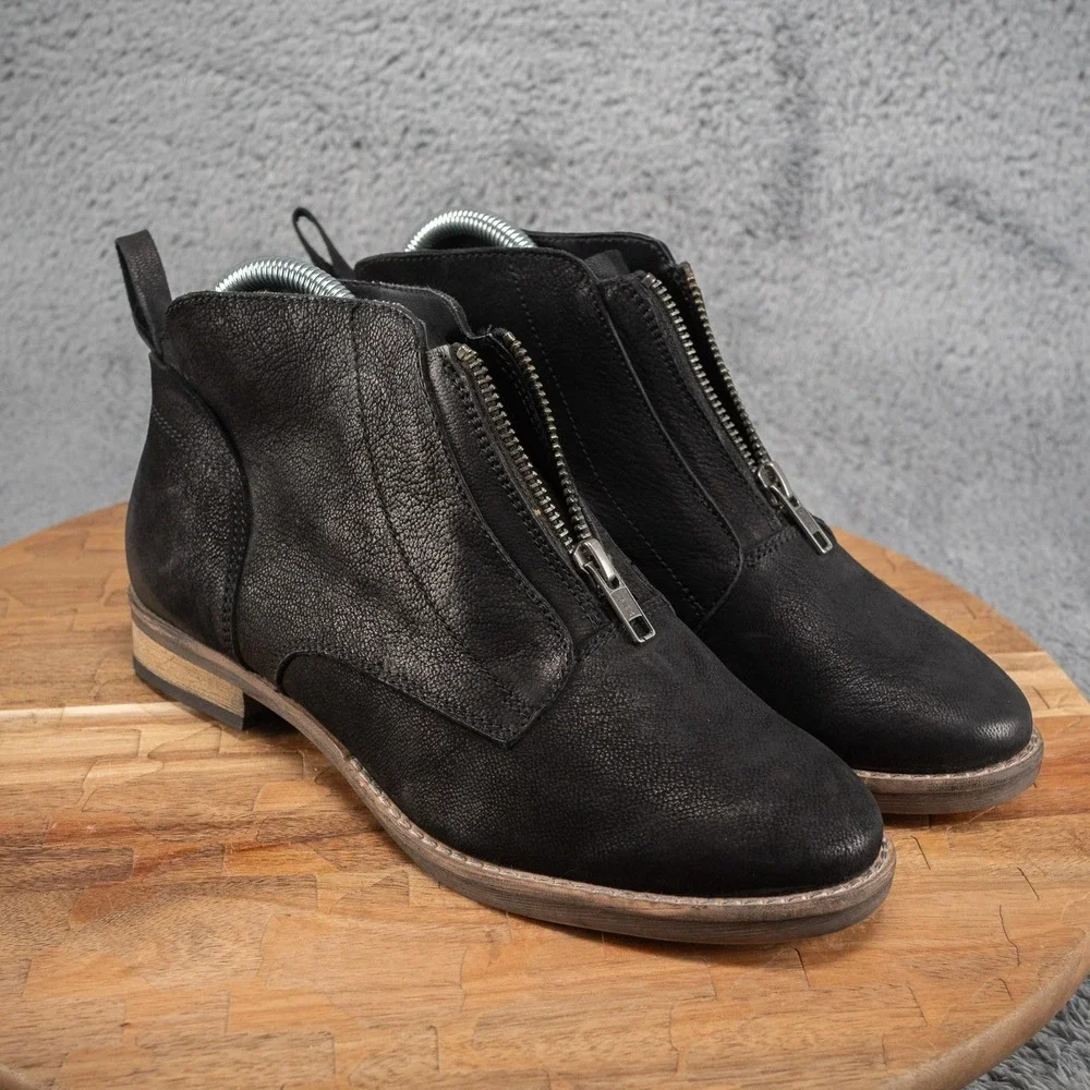 Diba Eli‎ Ankle Booties Women's Size 8 M Black Leather Front Zip